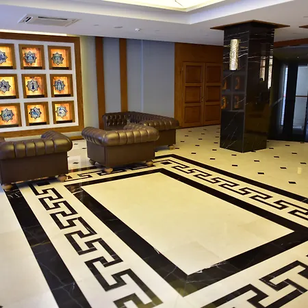 吉利提吉酒店 4*