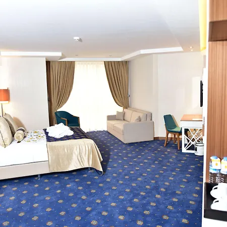 吉利提吉酒店 4*